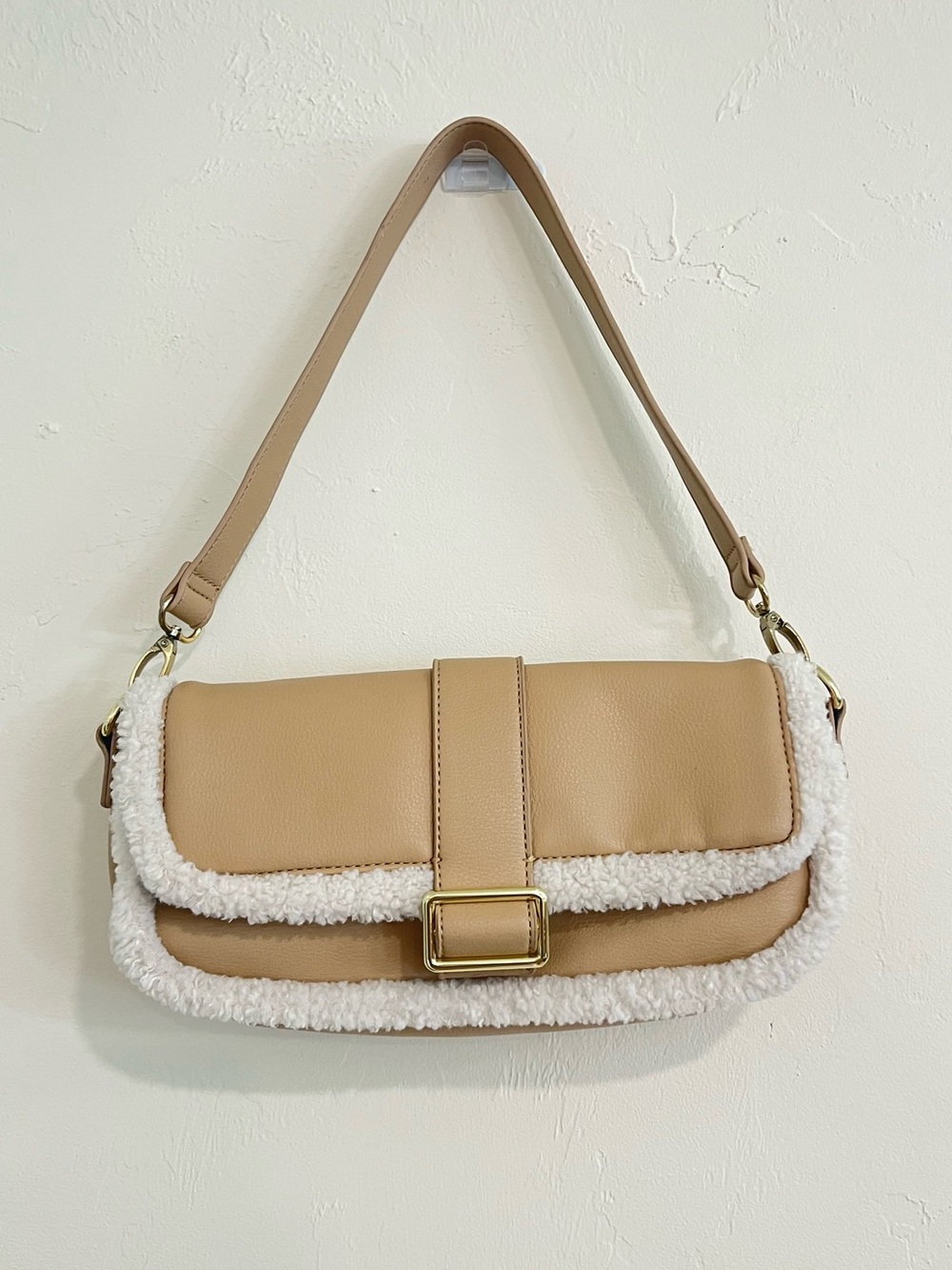 Madden Girl Sherpa Trim Shoulder Bag Crossbody Purse Tan Cream Faux Leather 11x6